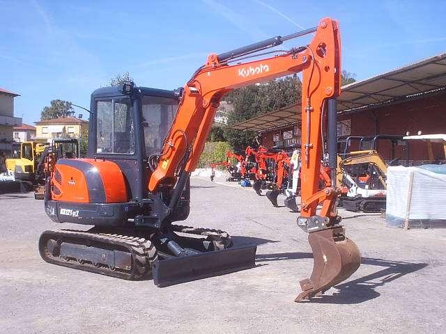 Kubota KX121.3 Photo 2