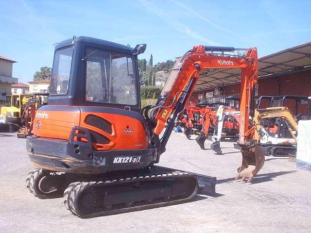 Kubota KX121.3 Photo 4