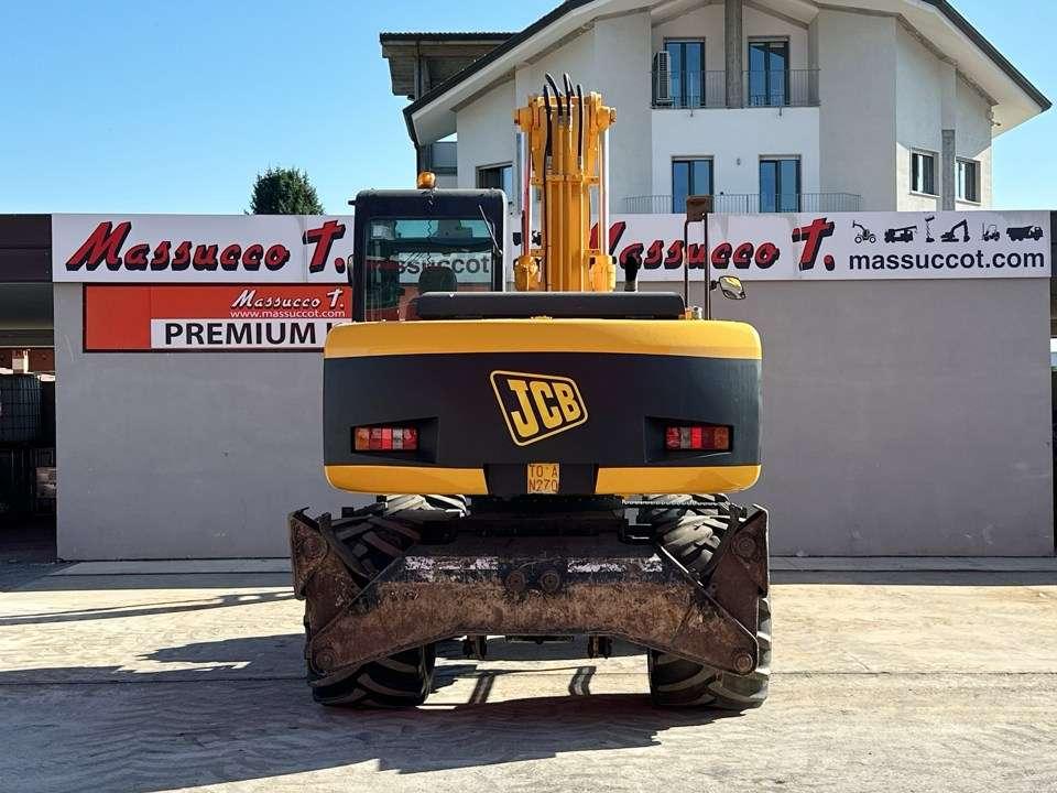 JCB JS130W 4x4 Photo 23