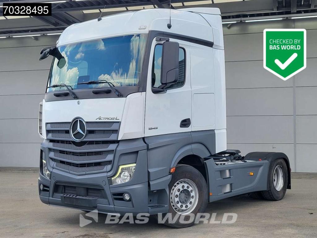 Mercedes-Benz Actros 1845 4X2 Retarder Standklima ACC Navi Photo 1