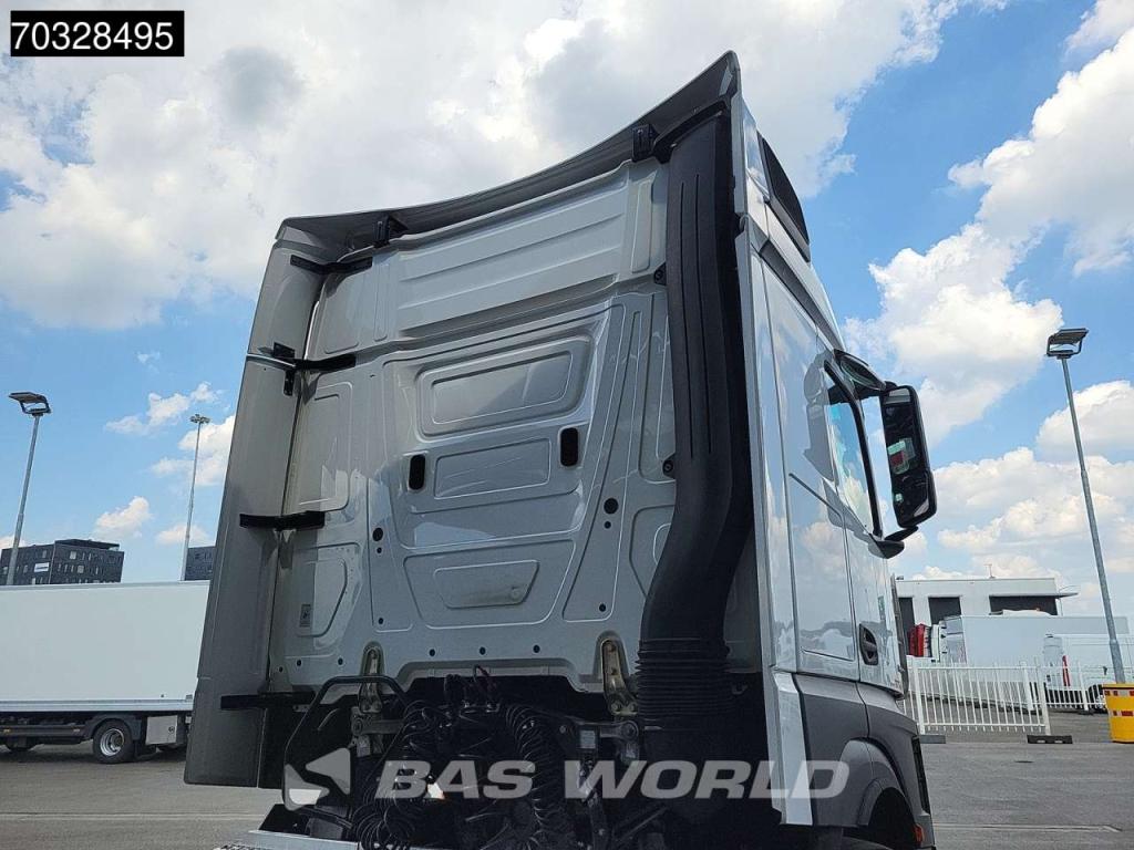 Mercedes-Benz Actros 1845 4X2 Retarder Standklima ACC Navi Photo 11