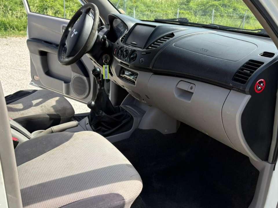Mitsubishi L200 4X4 MANUALE Photo 5