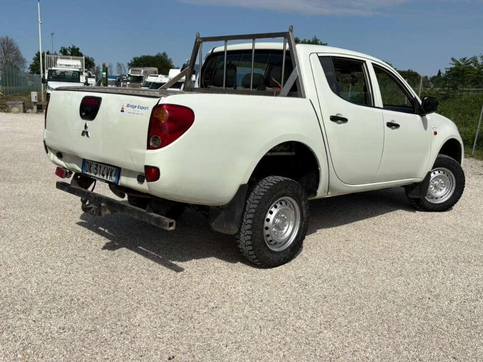 Mitsubishi L200 4X4 MANUALE Photo 8