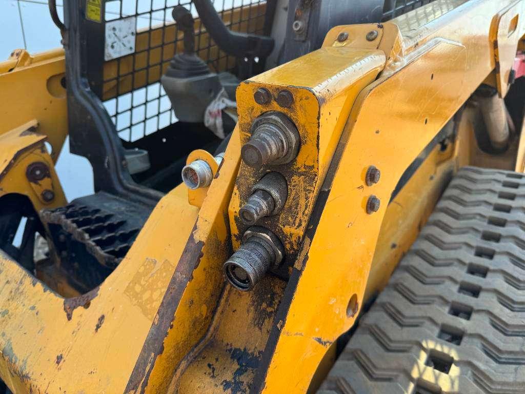 Caterpillar 259D - Two-Speed Compact Track Loader Photo 13
