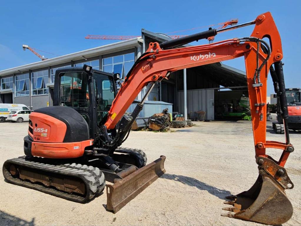 Kubota U55-4 Photo 3