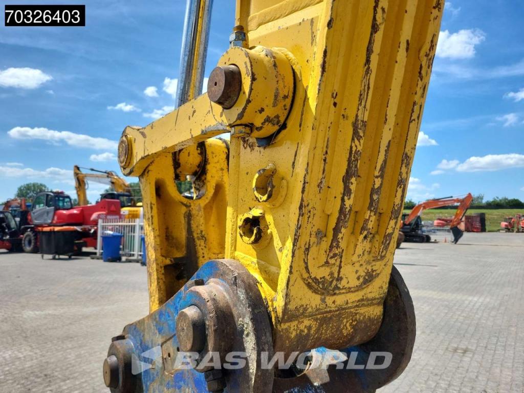 Komatsu PC210 LC-11 Photo 15