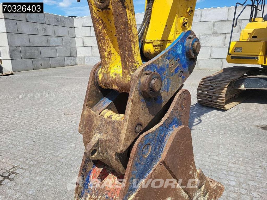 Komatsu PC210 LC-11 Photo 17