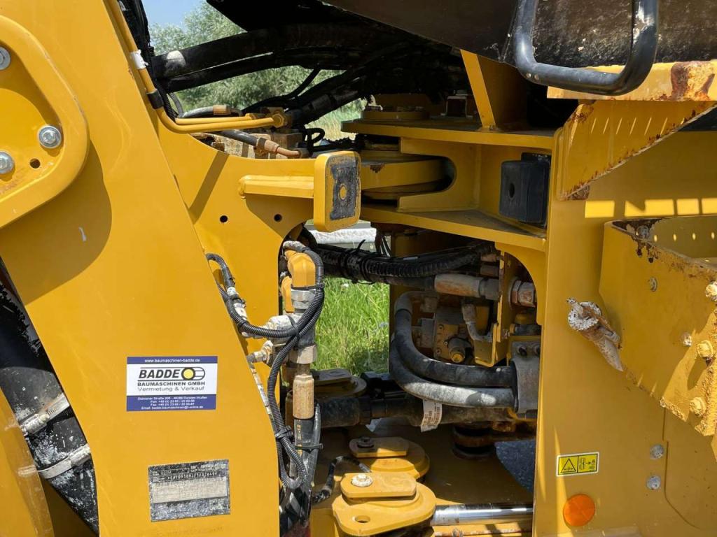 Caterpillar 930M Photo 26