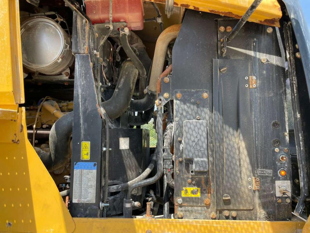 Caterpillar 930M Photo 28