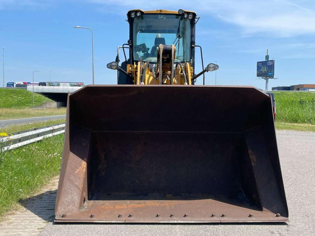 Caterpillar 930M Photo 8