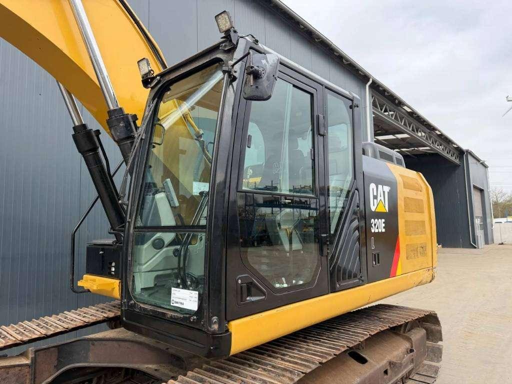 Caterpillar 320E L Photo 8