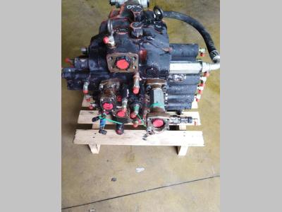 Distributeur hydraulique pour JCB Js 330 en vente par PRV Ricambi Srl