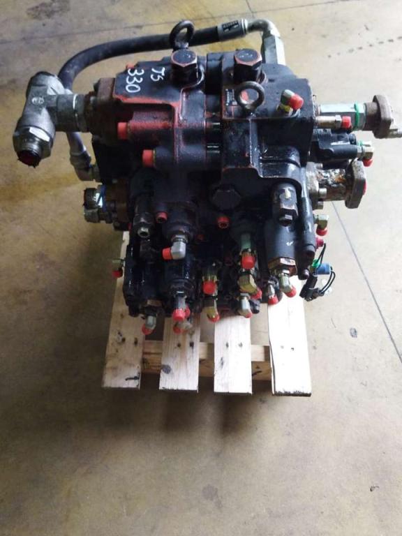 Distributeur hydraulique pour JCB Js 330 Photo 2