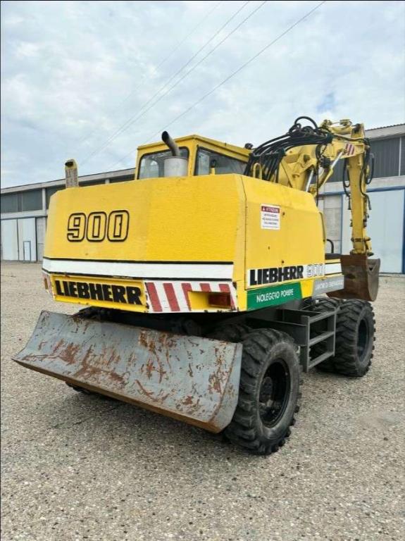 Liebherr A900C Photo 4