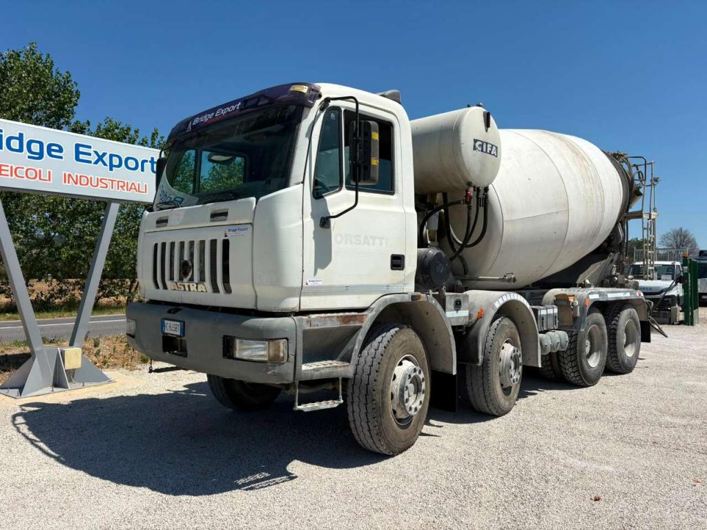 Astra HD7 84.45 4 assi 8x4 Photo 1