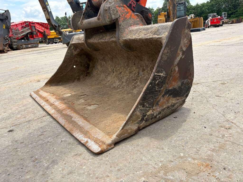 Hitachi ZX 140 W-6 (3 Pieces available) Photo 18