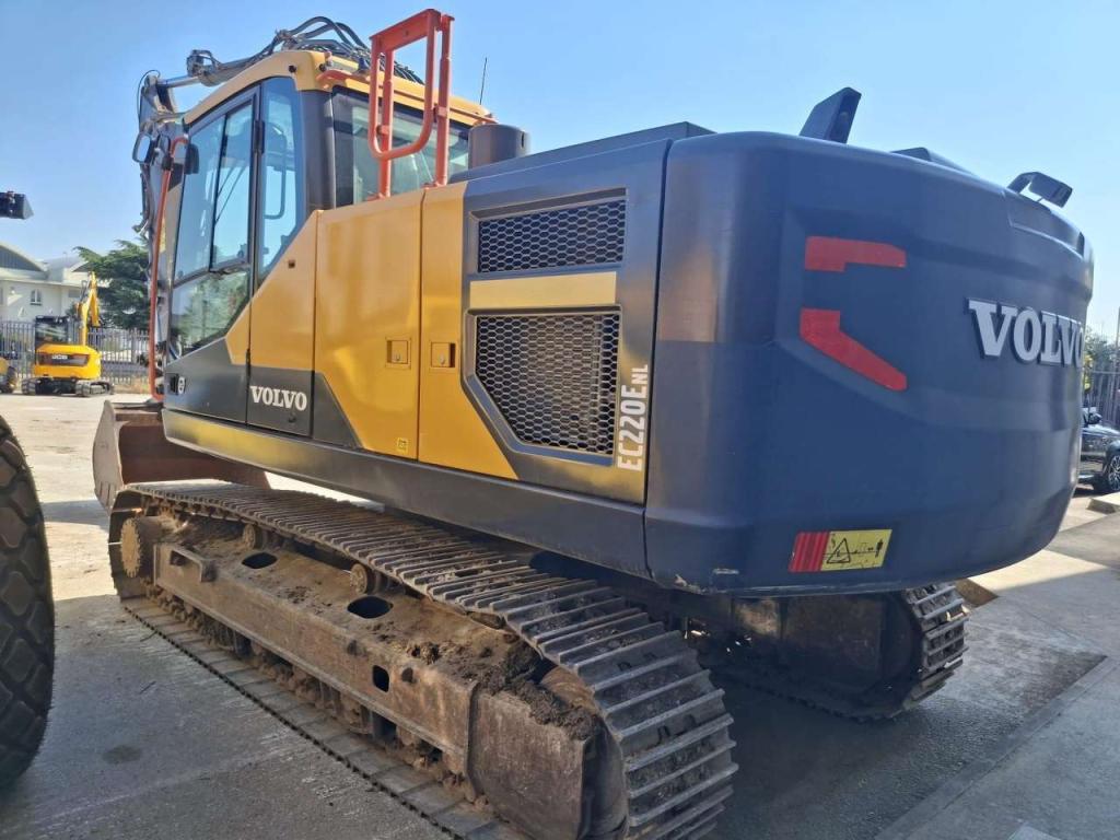 Volvo EC220ENL Photo 3