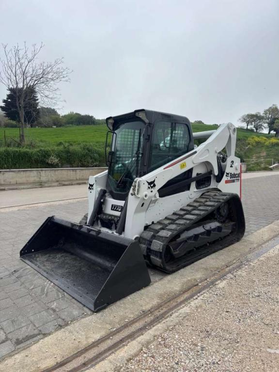 Bobcat T770 Photo 1