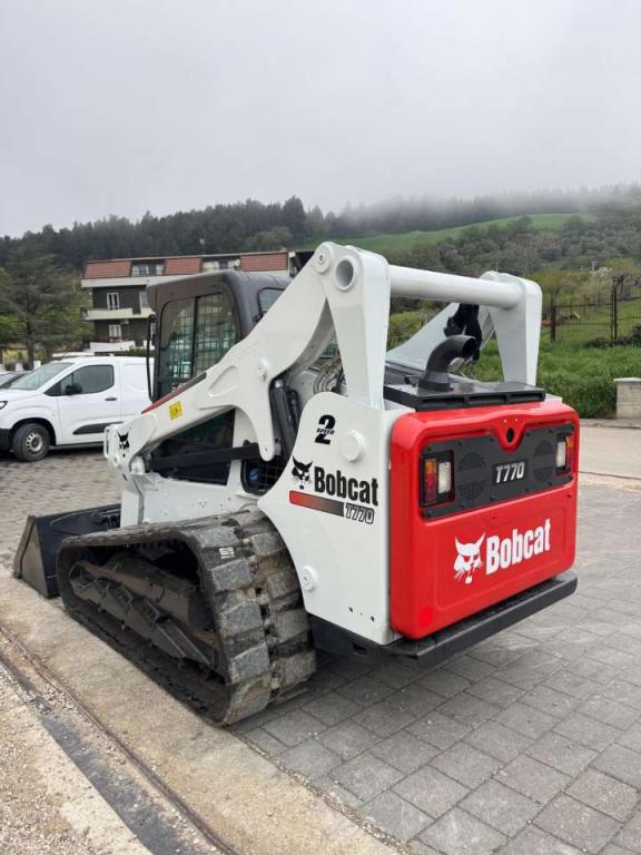 Bobcat T770 Photo 3