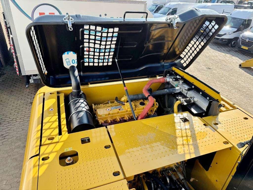 Caterpillar 323D3 - 16 Meter Long Reach / New / Unused Photo 19