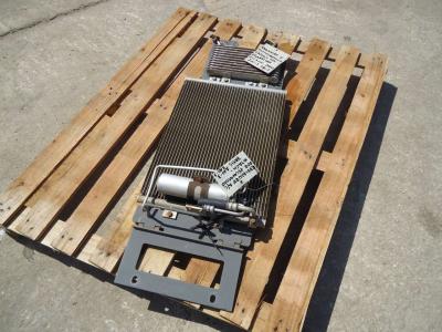 Radiateur climatisation pour Hitachi ZX210.3 - ZX 240.3 en vente par OLM 90 Srl