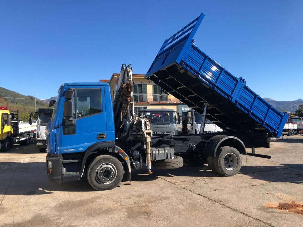 Iveco EUROCARGO 150E25P Photo 19