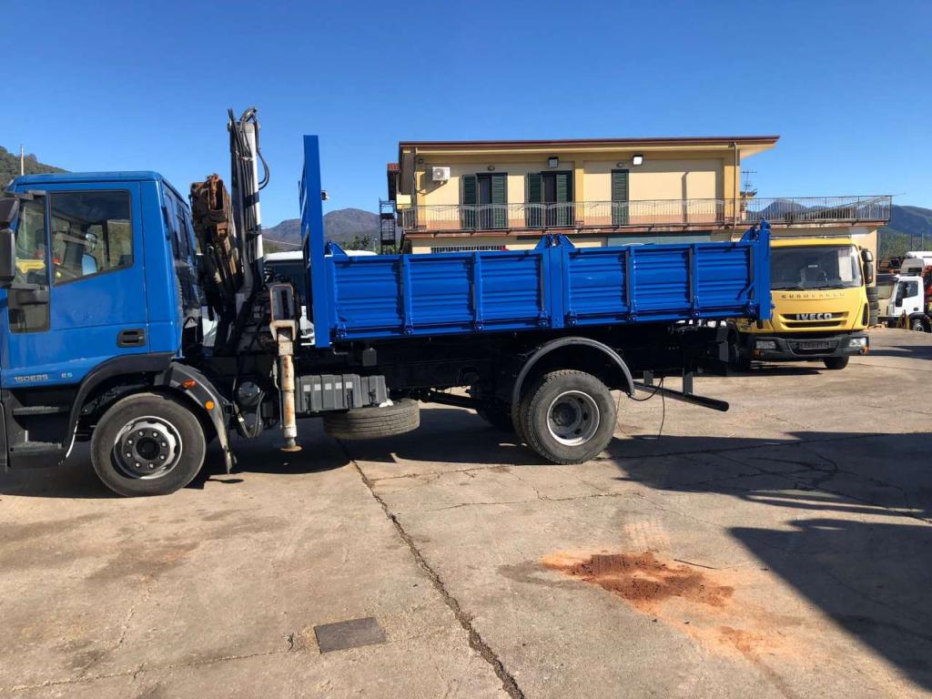 Iveco EUROCARGO 150E25P Photo 25