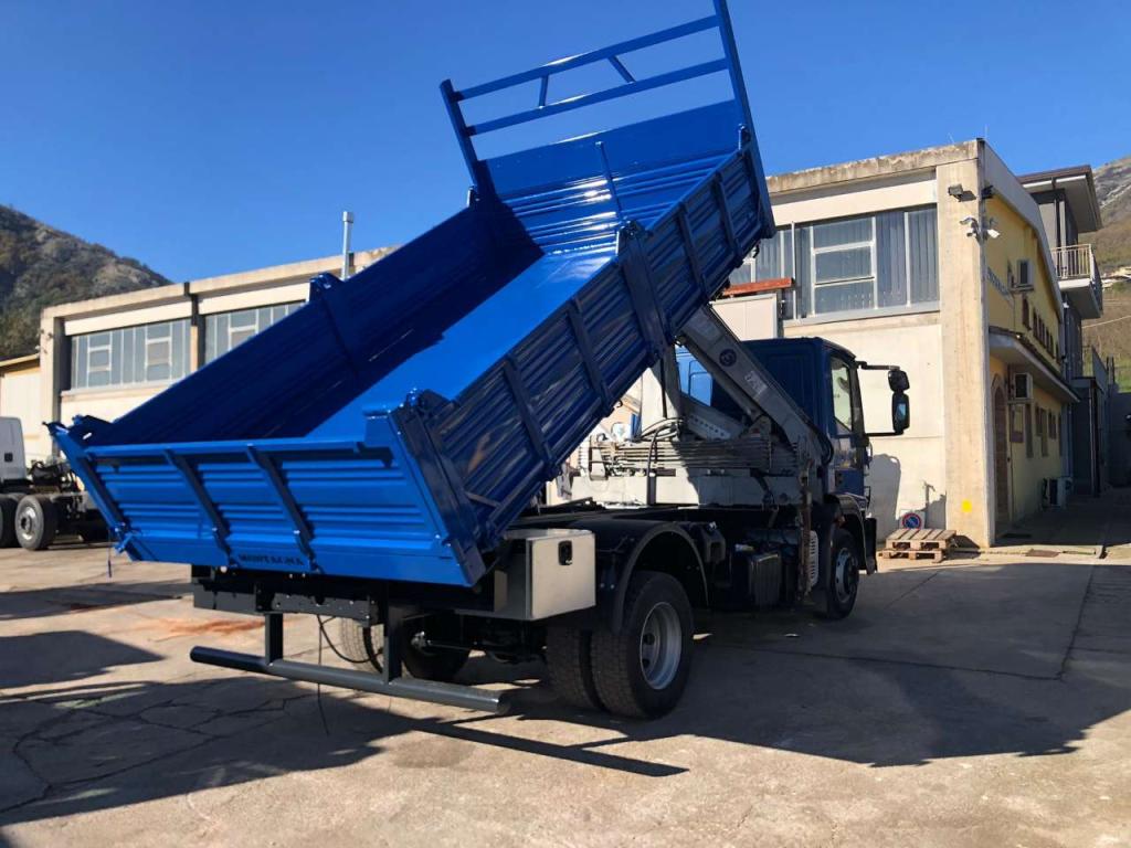 Iveco EUROCARGO 150E25P Photo 29
