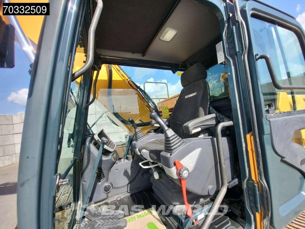Hyundai HX260 L Photo 27