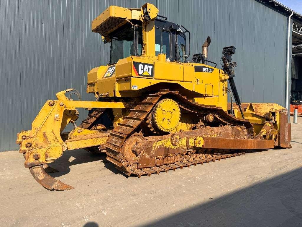 Caterpillar D6T XL Photo 5