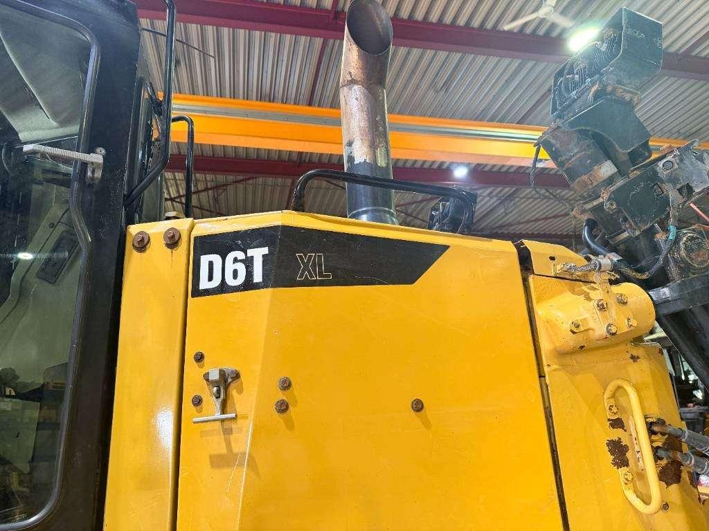 Caterpillar D6T XL Photo 8