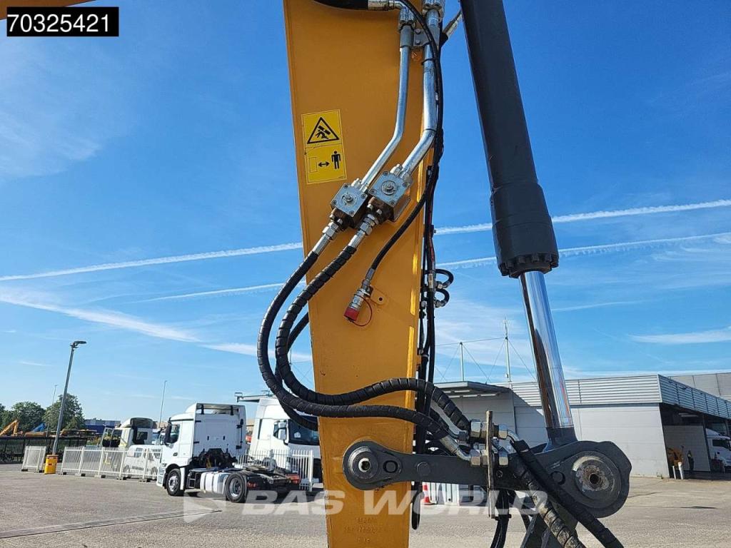 Liebherr R934 NLC Photo 11