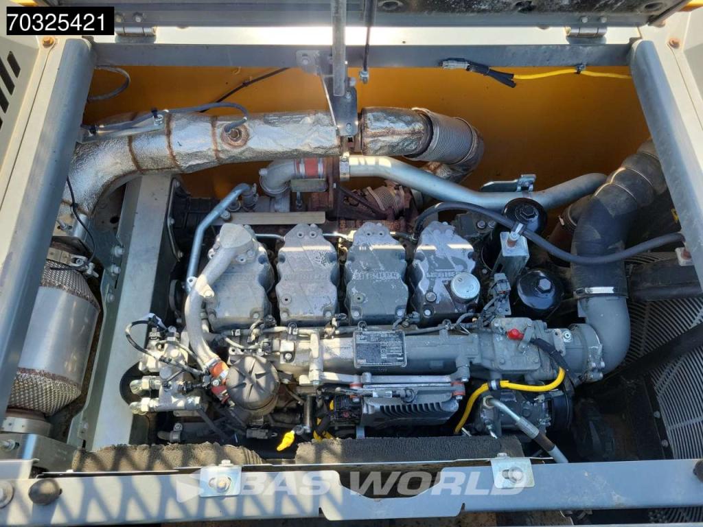 Liebherr R934 NLC Photo 18