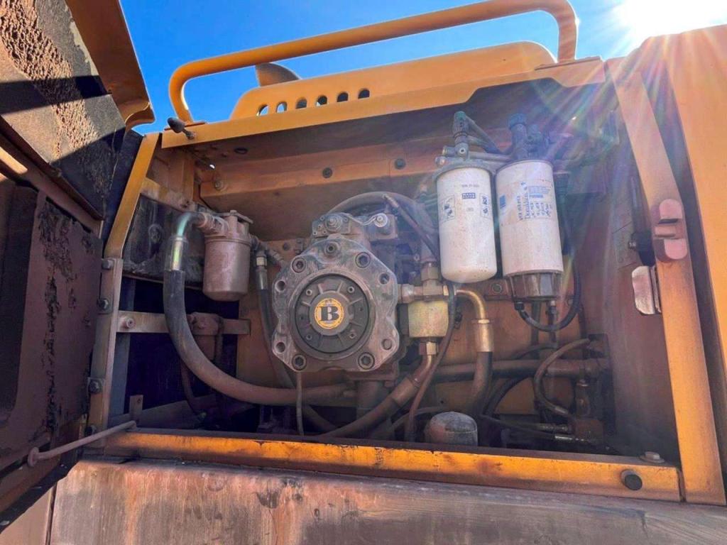 Volvo EC460C Photo 20