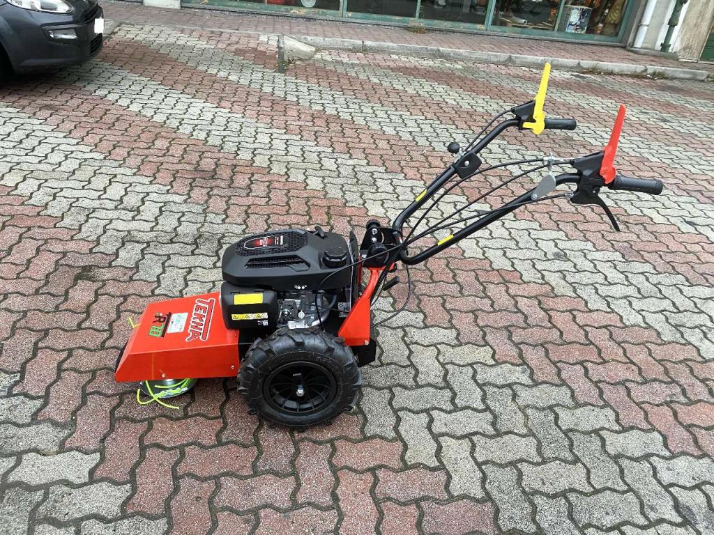 Tekna TR 70 HONDA - TESTINA 6 FILI - RUOTE MOTRICI PNEUMATICHE Photo 4
