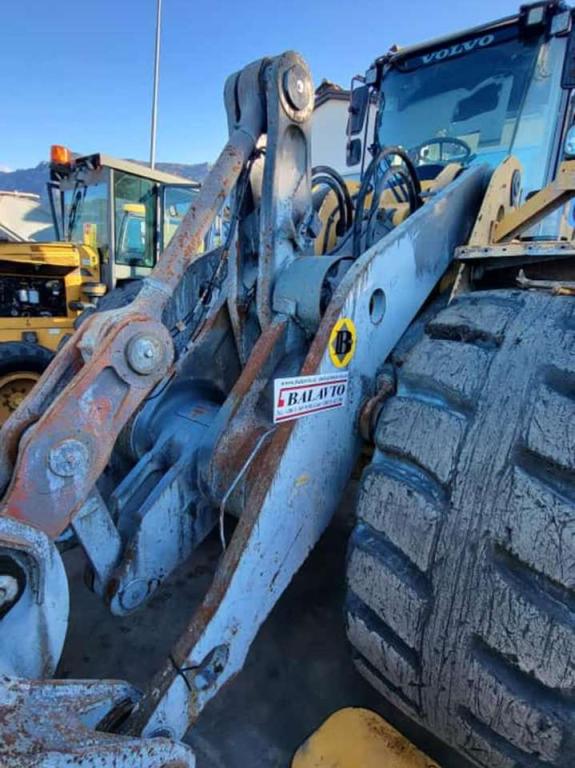 Volvo lifting frame 16312878 for Volvo L180G, L180H, L180K Photo 2