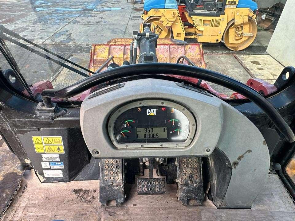 Caterpillar 963D Photo 16