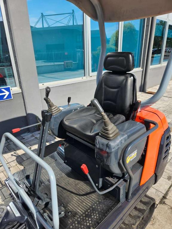 Kubota KX36-2a Photo 10