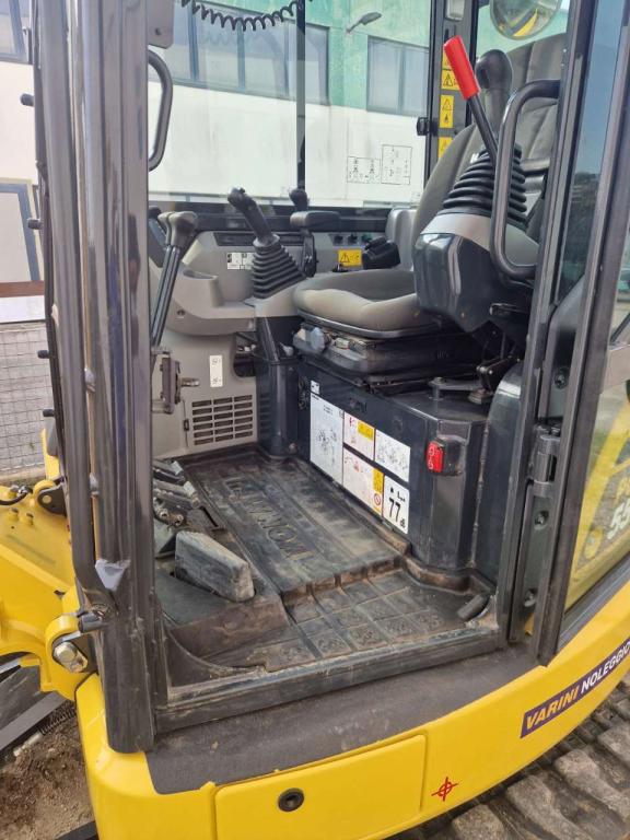 Komatsu PC55MR-5E0 Photo 3
