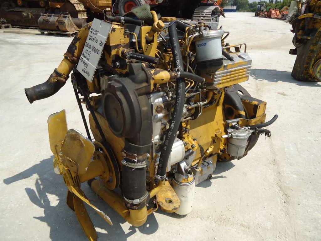 Moteur à combustion pour Venieri 12.23 -PERKINS AB 80438 - U560071U Photo 1