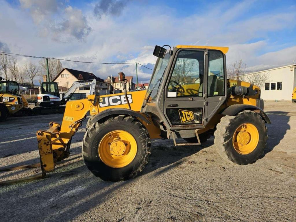 JCB 528-70 Photo 2