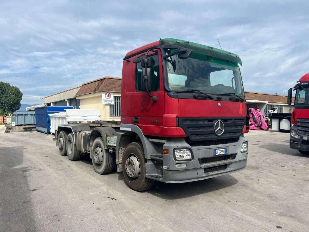 Mercedes-Benz ACTROS 32.44 Photo 1