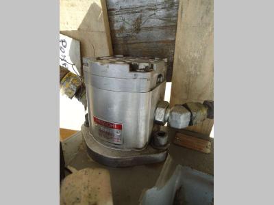 Pompe hydraulique de servomécanisme pour Hitachi ZW310 en vente par OLM 90 Srl