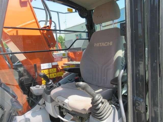 Hitachi ZX135 US-6 Photo 21