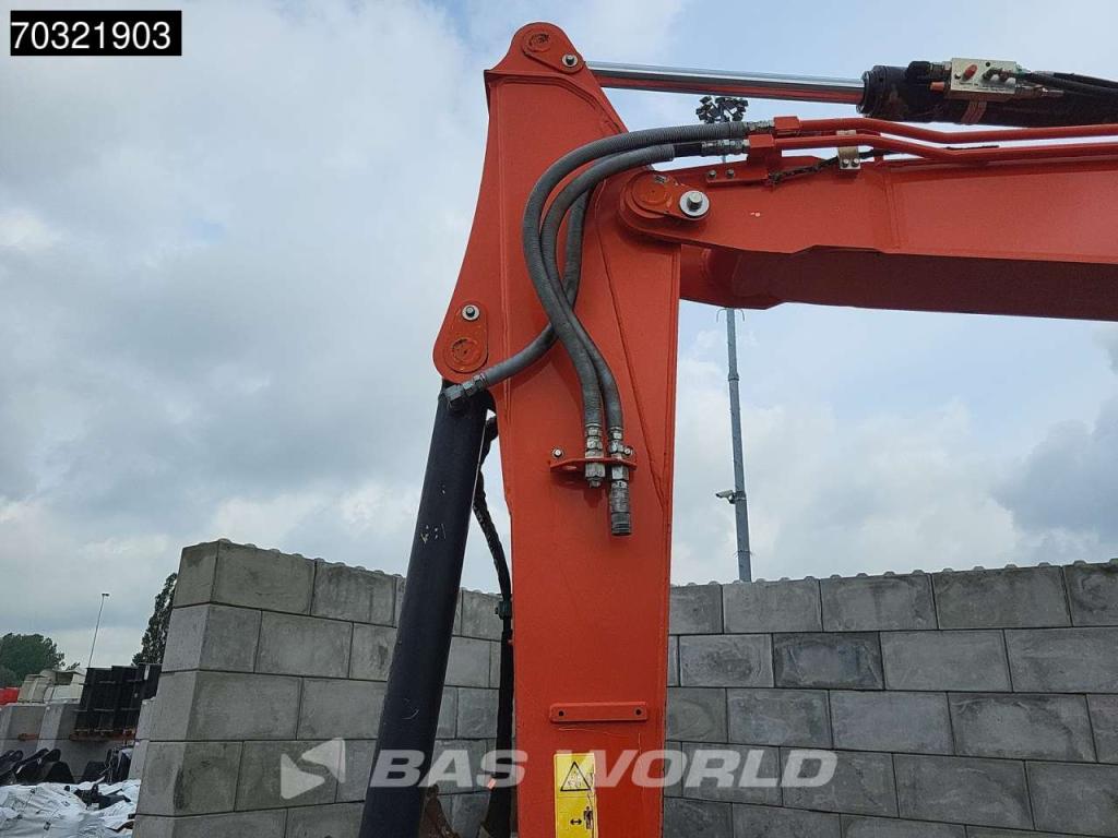 Kubota KX080-4 A/C Photo 11