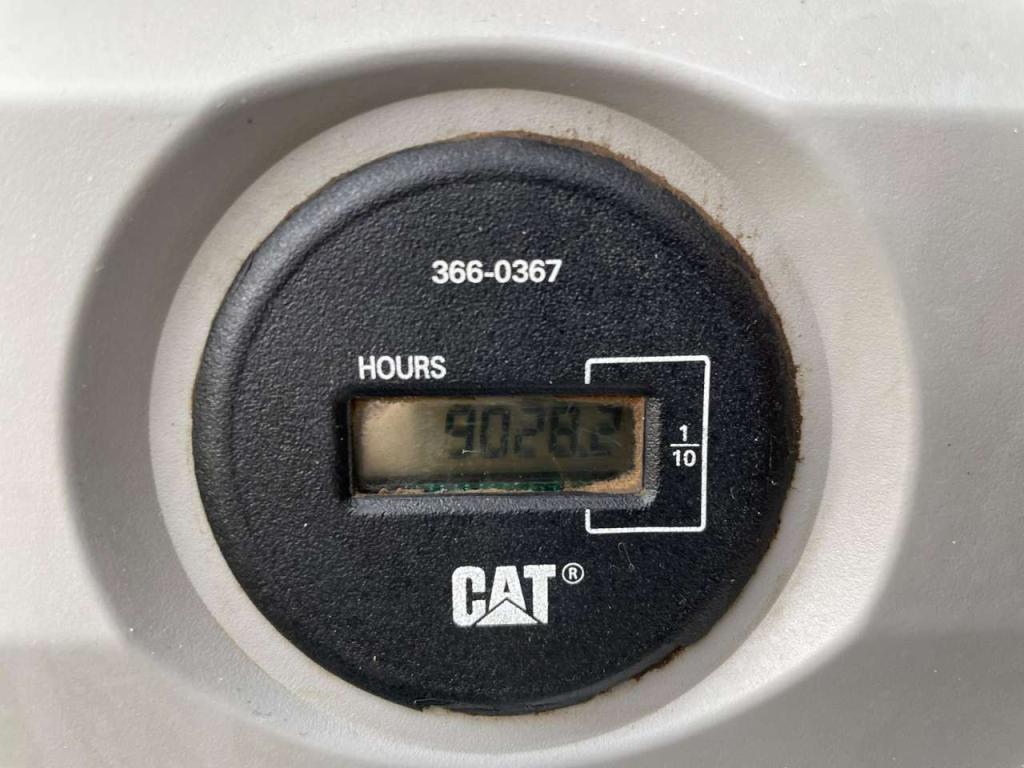 Caterpillar 320FL Photo 18