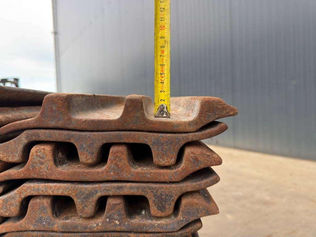 Caterpillar 330C / 330D / 336D / 336E / 336F - 850 mm shoes Tr Photo 7