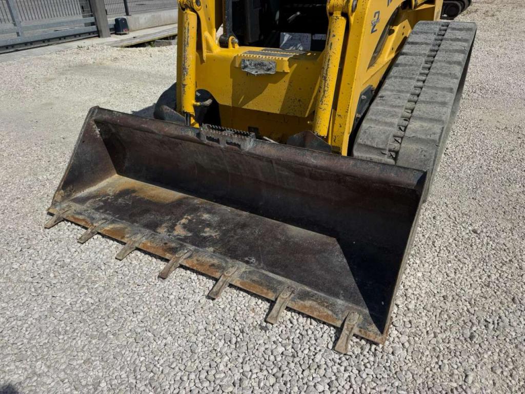 Komatsu CK30 Photo 5