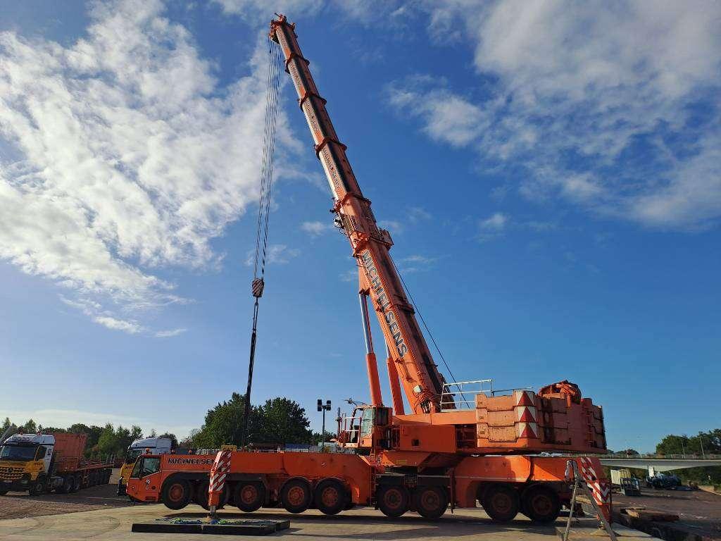 Terex - Demag AC700 Photo 1