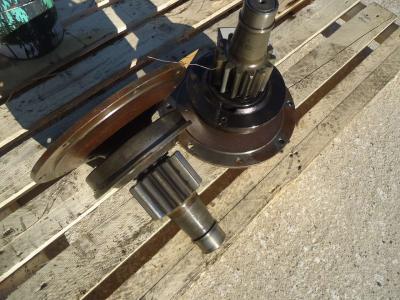 Pignon et disques d’embrayage pour Fiat Allis FL9 en vente par OLM 90 Srl